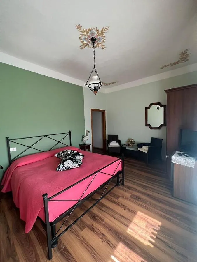 Locanda Sant'Antimo Bed & Breakfast Castelnuovo dell'Abate 3*, Montalcino Italy
