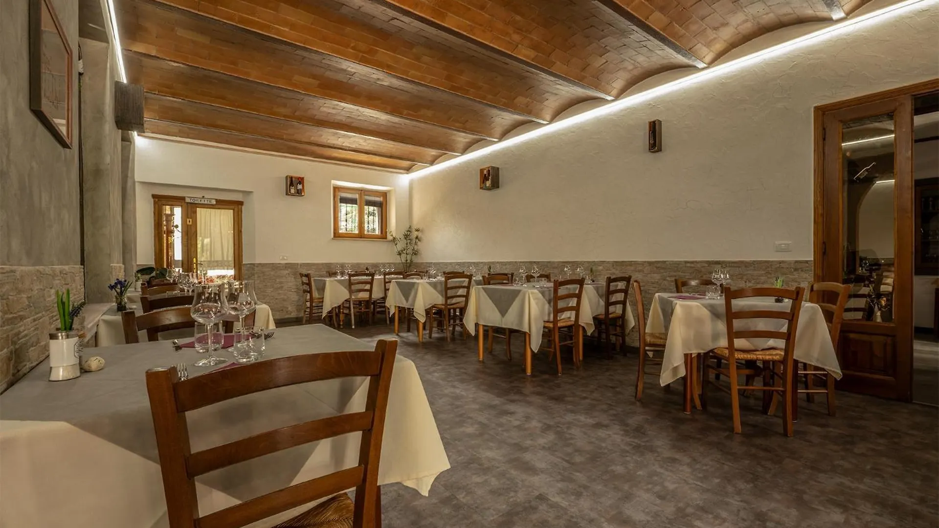 Locanda Sant'Antimo Bed & Breakfast Castelnuovo dell'Abate 3*, Montalcino