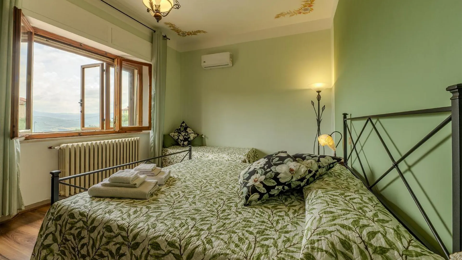 Locanda Sant'Antimo Bed & Breakfast Castelnuovo dell'Abate  Montalcino