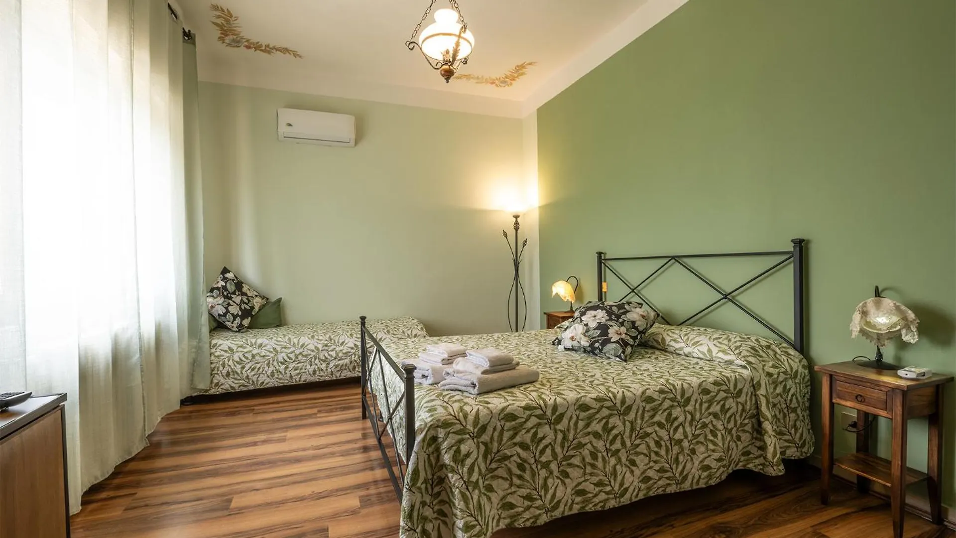 Locanda Sant'Antimo Bed & Breakfast Castelnuovo dell'Abate Montalcino